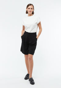 Givn Berlin Bermuda-Shorts PETRA aus TENCEL™ Lyocell Shorts Black (Tencel)