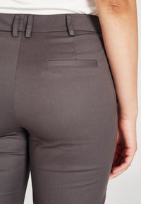Givn Berlin Bügelfaltenhose MONICA aus Bio-Baumwolle Trousers Dark Grey