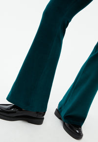 Givn Berlin Samthose GBELODIE flared leg aus Bio-Baumwolle Trousers Dark Teal