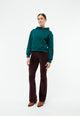 Givn Berlin Samthose GBELODIE flared leg aus Bio-Baumwolle Trousers Midnight Plum