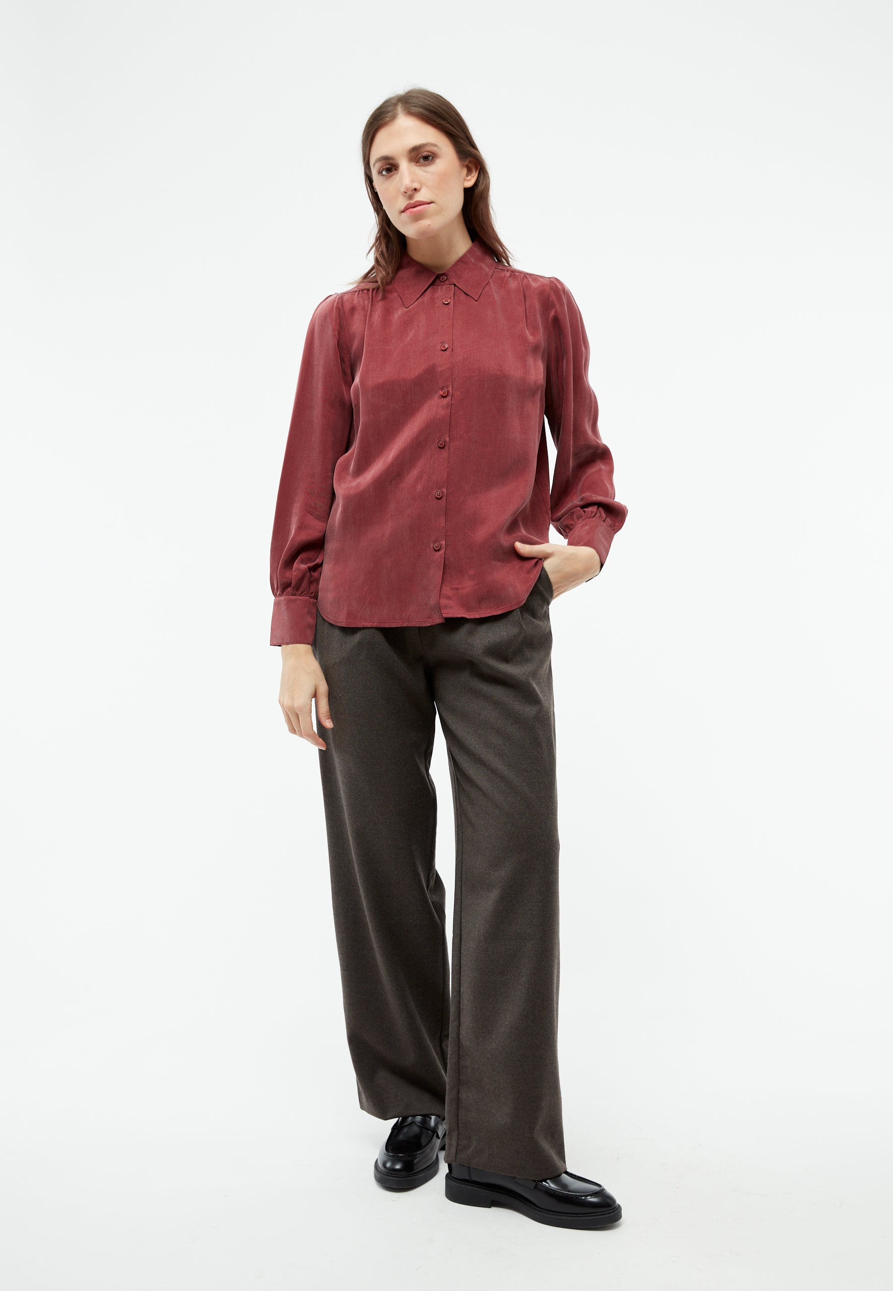 Givn Berlin Bluse GBKASIA aus Cupro (Bemberg™) mit Puffärmeln Blouse Cranberry