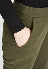 Givn Berlin Hose JASMIN aus Bio-Baumwolle Trousers Moss Green (Structure)
