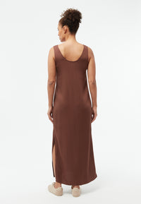 Givn Berlin Langes Kleid GBLOTTA aus LENZING™ ECOVERO™ Dress Chocolate Brown