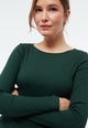 Givn Berlin Longsleeve GBROSA mit U-Boot Ausschnitt aus Bio-Baumwoll Rippjersey Longsleeve Bottle Green (Rib)