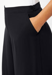 Givn Berlin Marlenehose MARLEEN aus LENZING™ ECOVERO™ Trousers Black