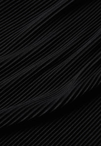 Givn Berlin Plisseetop GBWILLA aus recyceltem Polyester Top Black (Pleats)