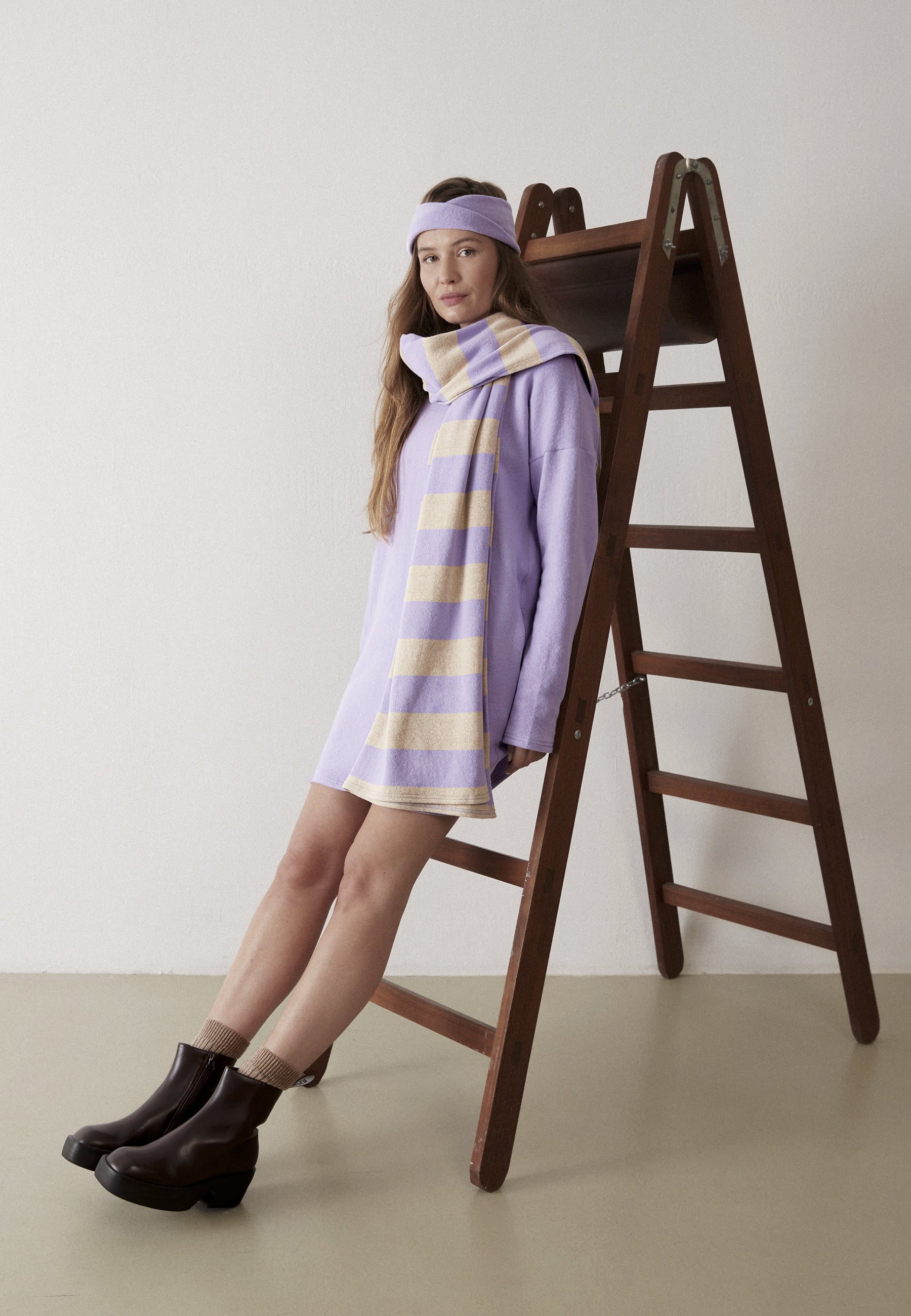 Givn Berlin Schal GBDANA aus recycelter Baumwolle Scarf Light Beige / Light Amethyst (Stripes)