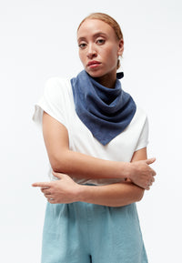 Givn Berlin Schaltuch GBBROOKLYN aus TENCEL™ mit Peach-Effekt Scarf Nightshade Blue
