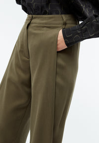 Givn Berlin Stoffhose GBMAIVE aus TENCEL™ mit einseitiger Liegefalte Trousers Khaki