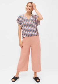Givn Berlin Blusenshirt RUBY aus LENZING™ ECOVERO™ Blouse Terracotta / Blue (Geometric)